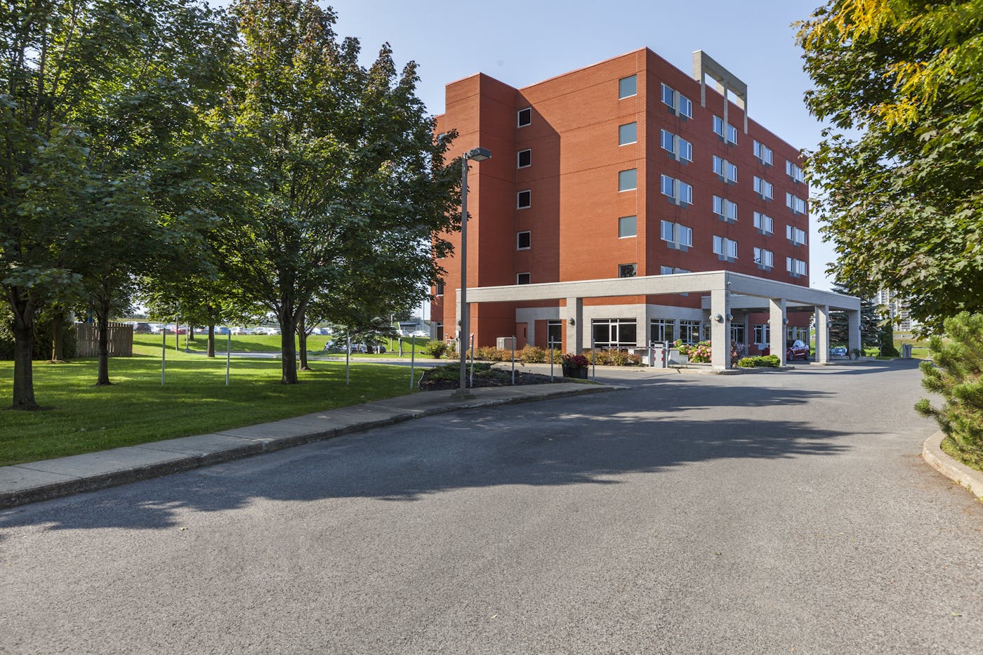 Photos MontréalLongueuil Le Dauphin vous offre le maximum à coût